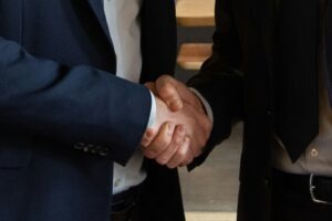 Ein kräftiger Handshake